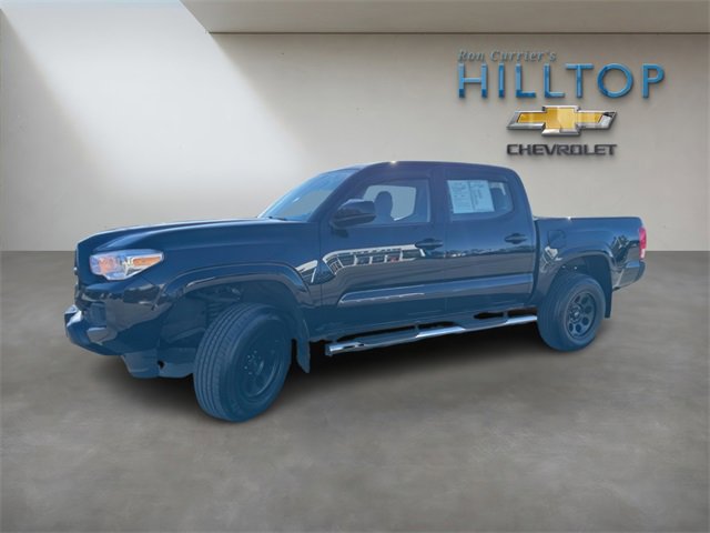 Used 2017 Toyota Tacoma SR image 11