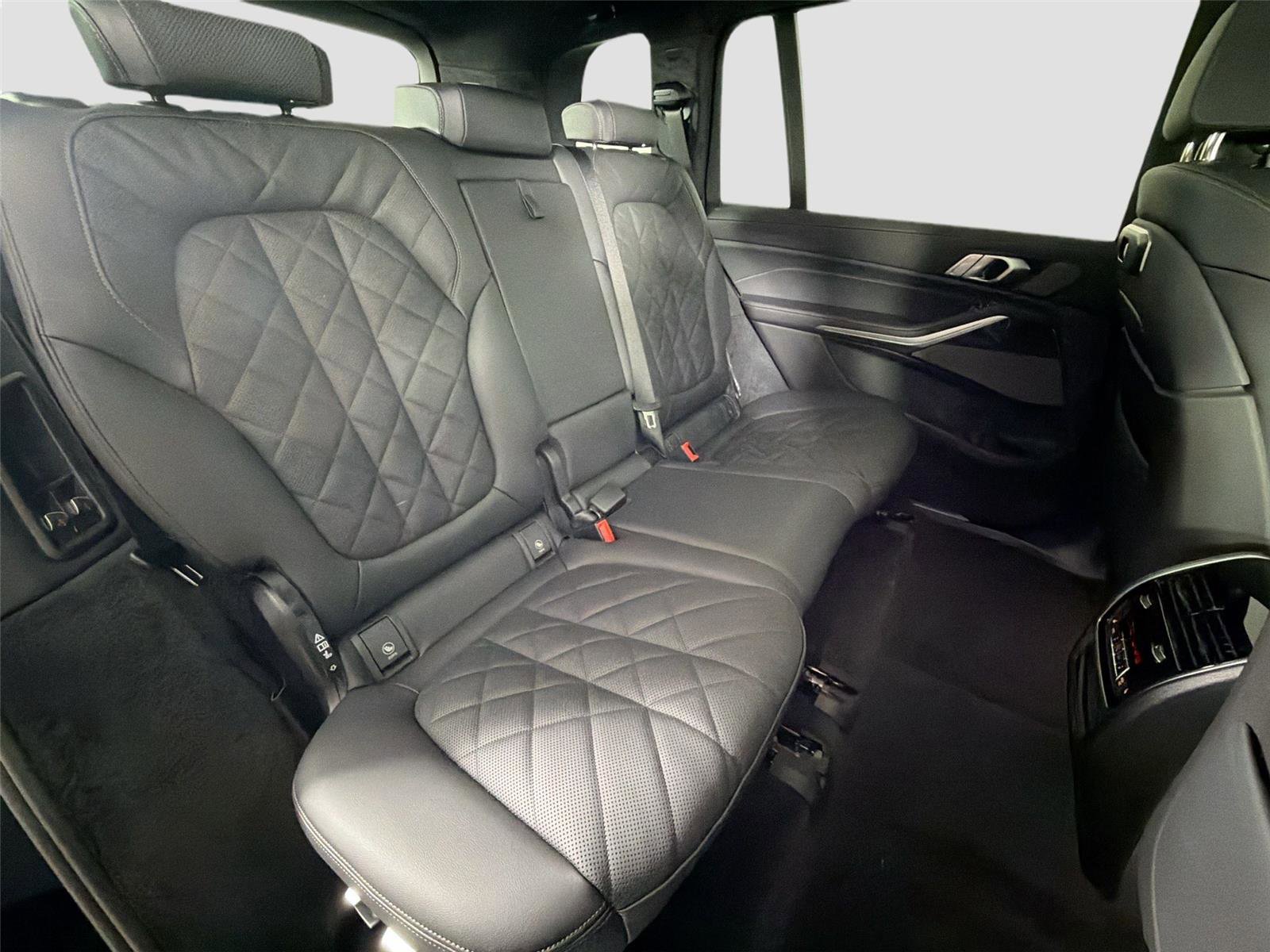 New 2027 BMW X7 xDrive40i AWD/4WD image 28