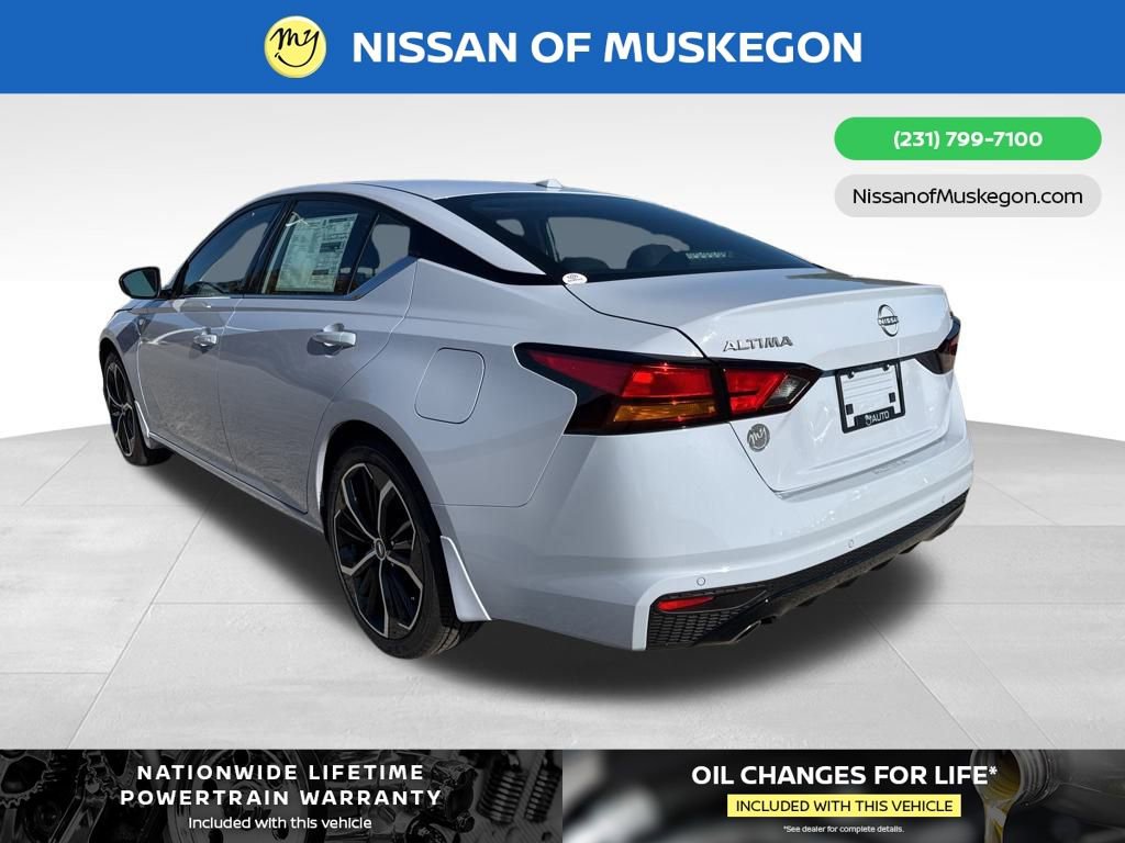 New 2025 Nissan Altima 2.5 SR w/ SR Premium Package image 5