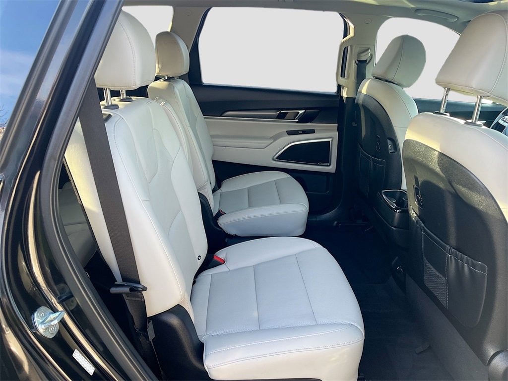 Used 2021 Kia Telluride S image 29