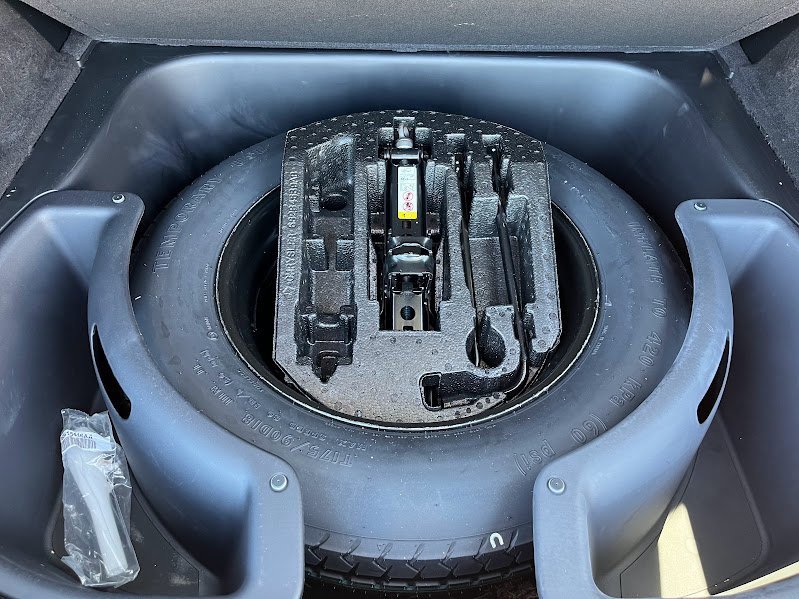 Used 2020 Jeep Grand Cherokee Laredo image 40