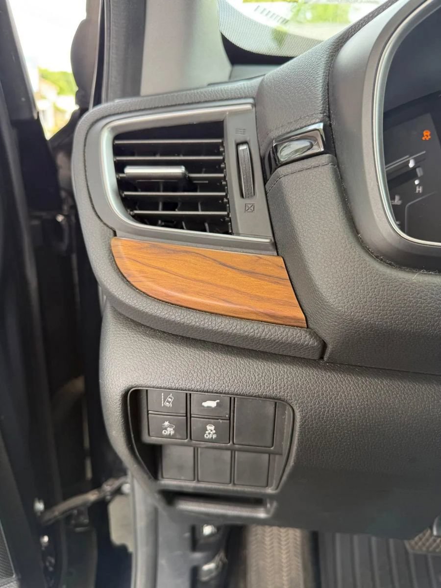Used 2017 Honda CR-V Touring image 10