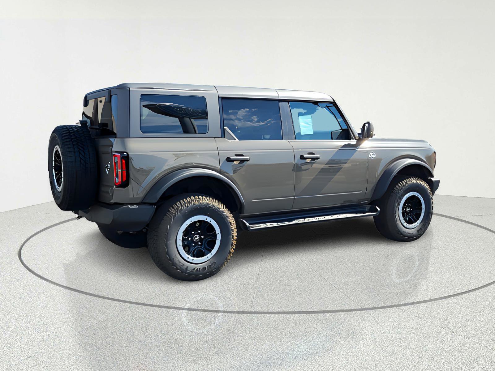 New 2026 Ford Bronco Outer Banks w/ Sasquatch Package image 9