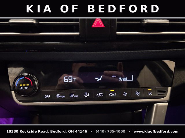 Certified 2023 Kia Seltos S w/ Navigation Package AWD/4WD image 22