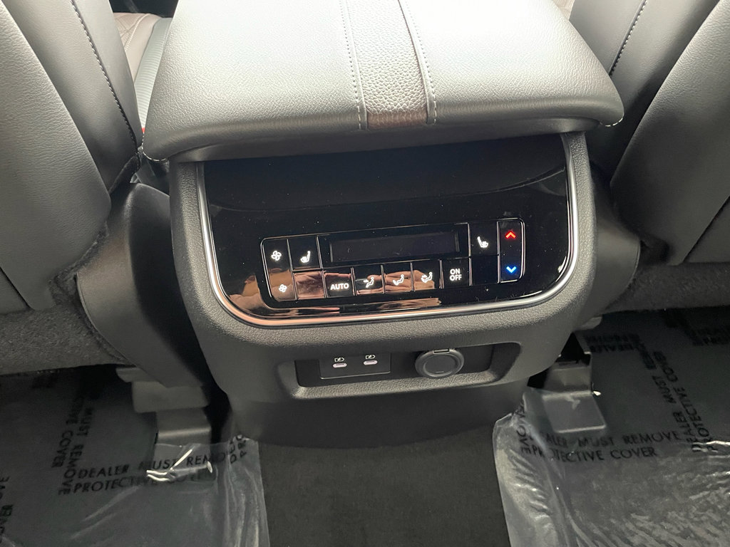 New 2026 Nissan Armada Platinum w/ Convenience Package AWD/4WD image 22