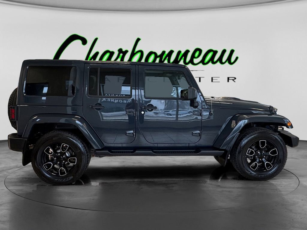 Used 2018 Jeep Wrangler Unlimited Sahara w/ Max Tow Package image 6