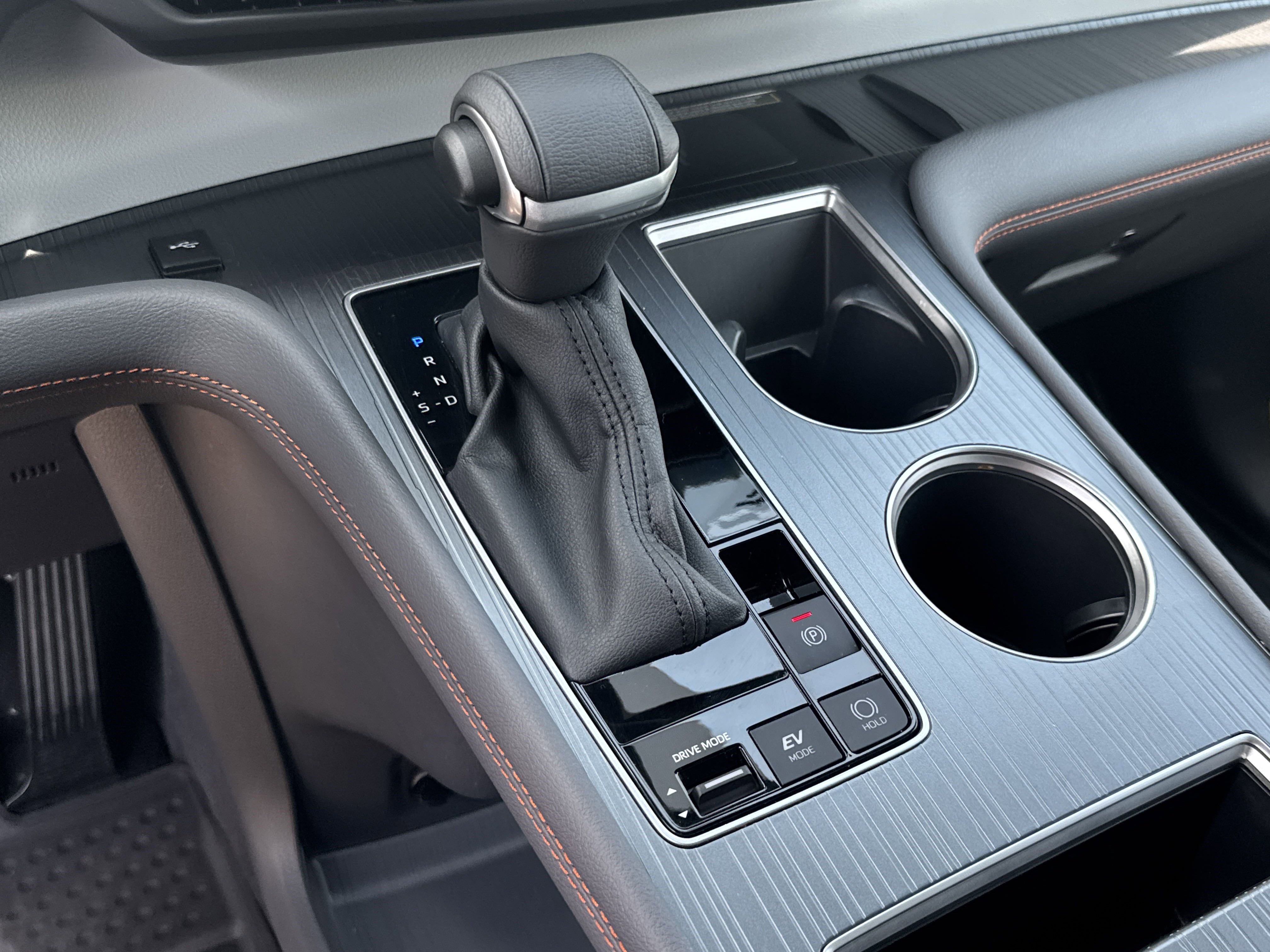 Used 2024 Toyota Sienna XSE w/ XSE Plus Package image 34