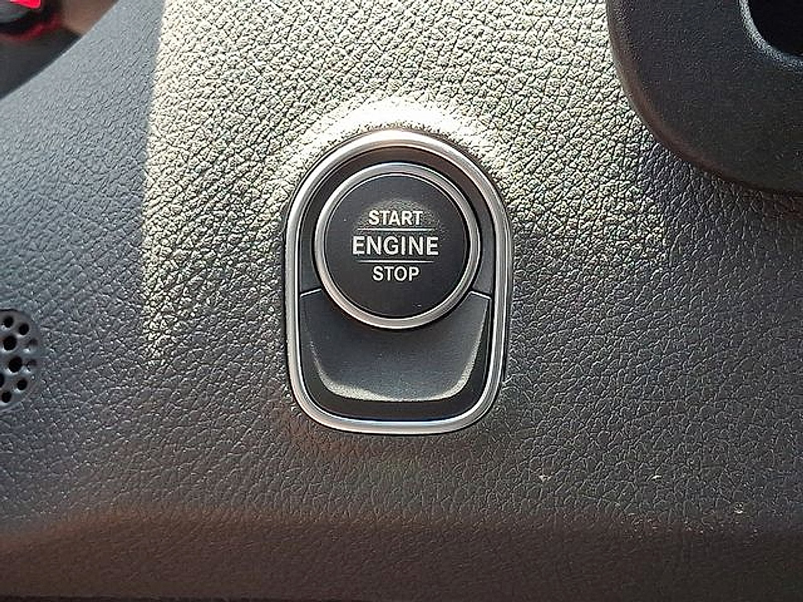 Used 2025 Mercedes-Benz Sprinter 2500 image 24