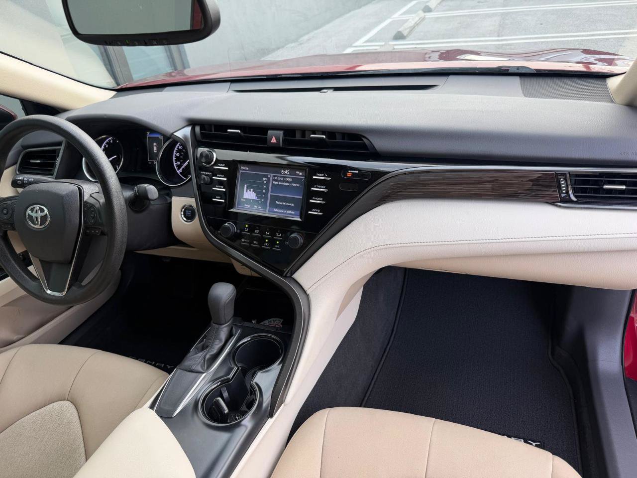 Used 2019 Toyota Camry LE w/ Convenience Package FWD image 19