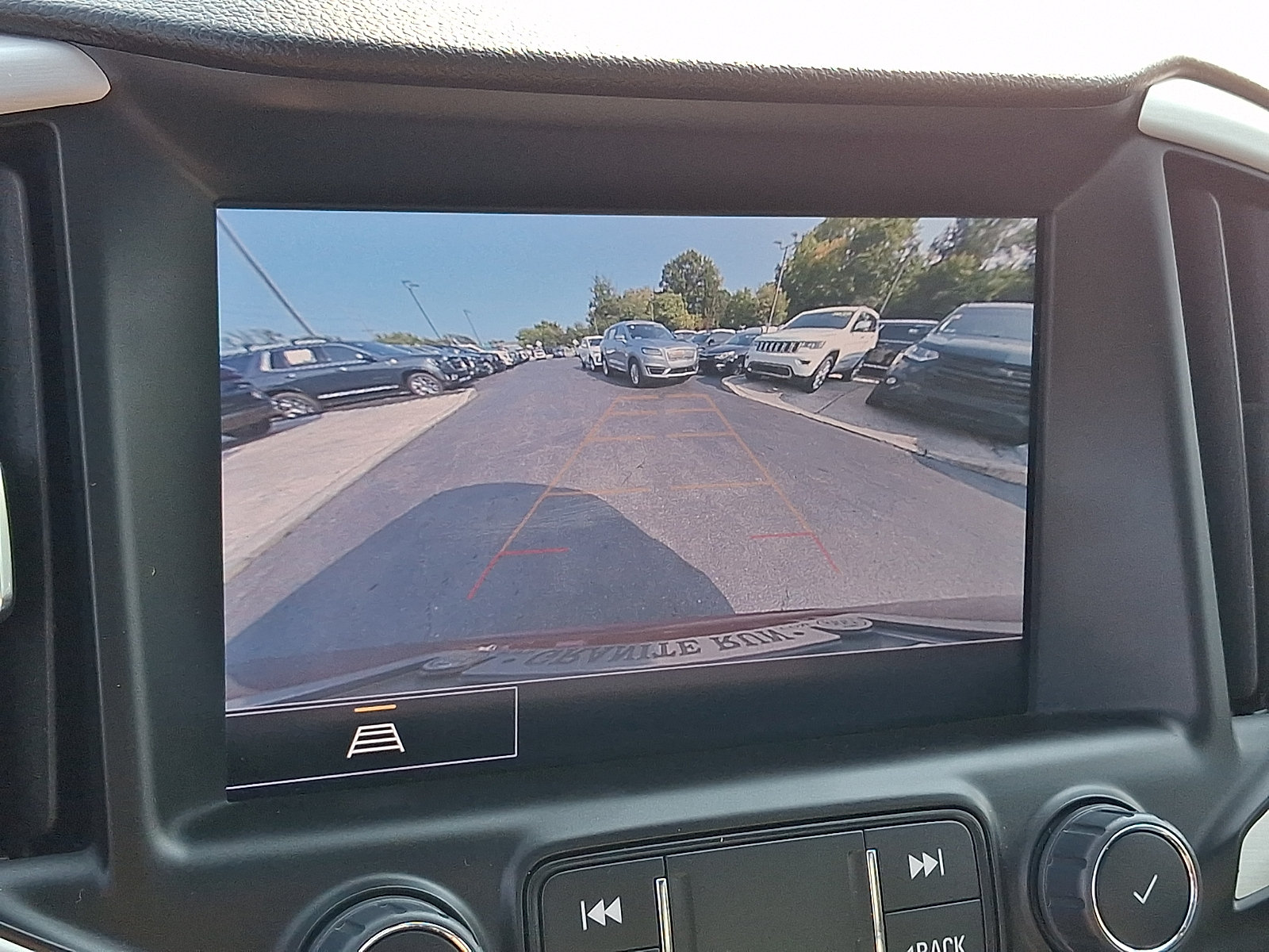 Used 2023 GMC Terrain SLT AWD/4WD image 19