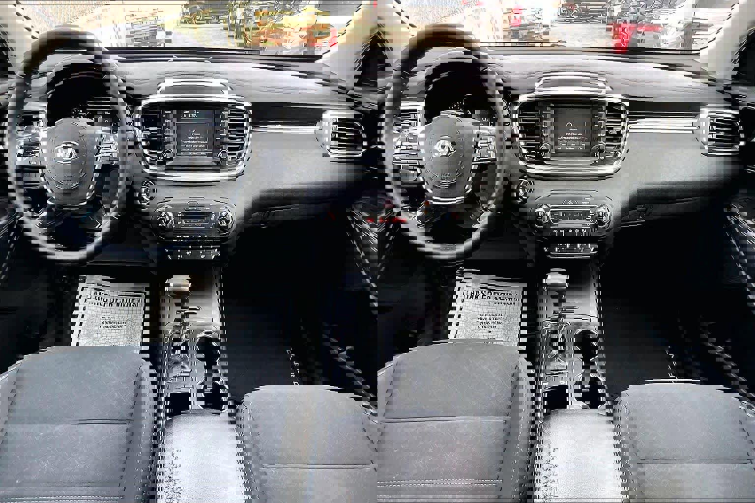 Used 2020 Kia Sorento S image 16