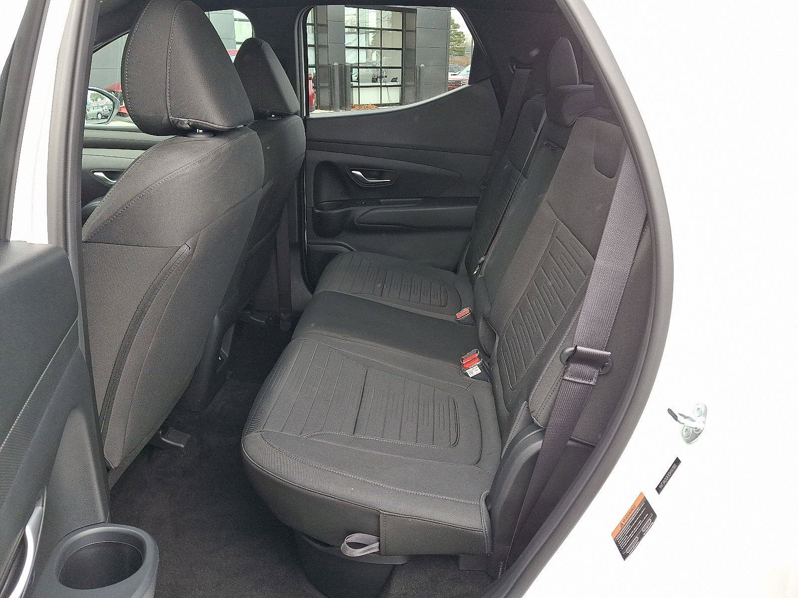 Used 2025 Hyundai Santa Cruz SE image 10