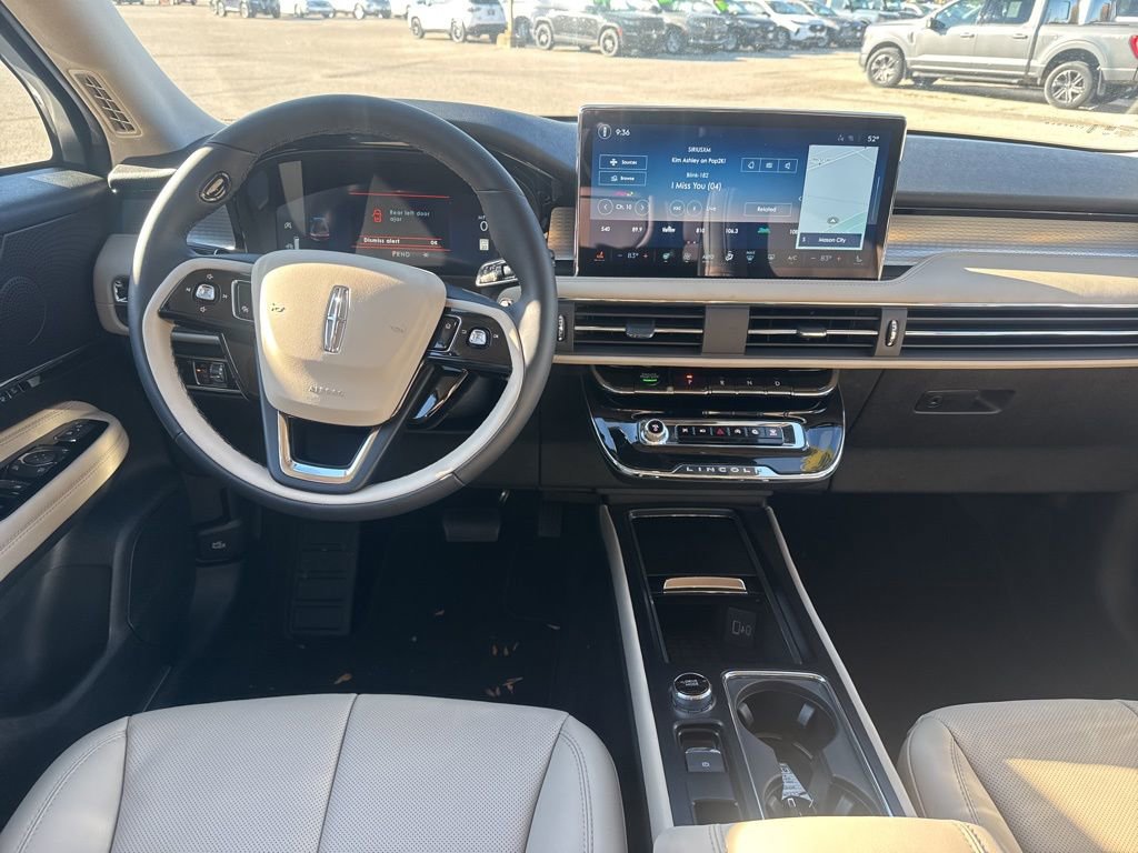 New 2026 Lincoln Corsair Premiere image 5