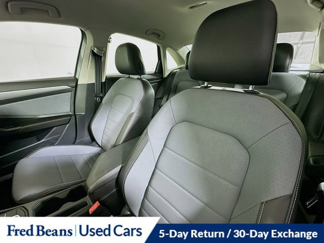 Used 2025 Volkswagen Jetta SE image 22