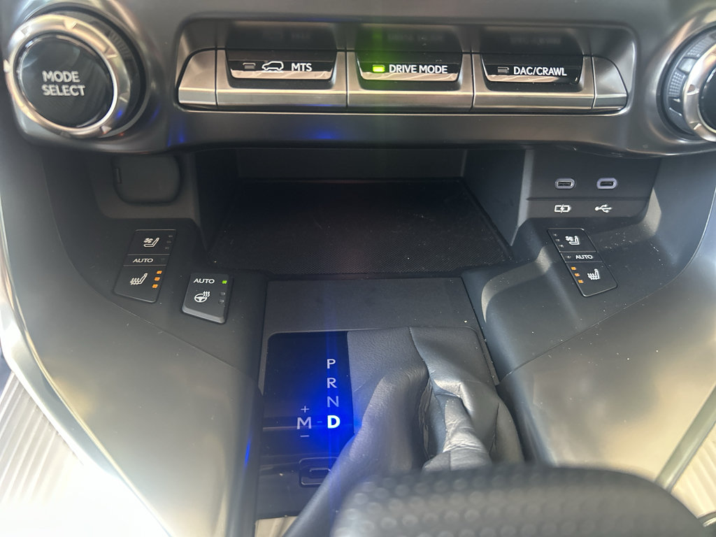 Used 2026 Lexus LX 600 F Sport AWD/4WD image 35