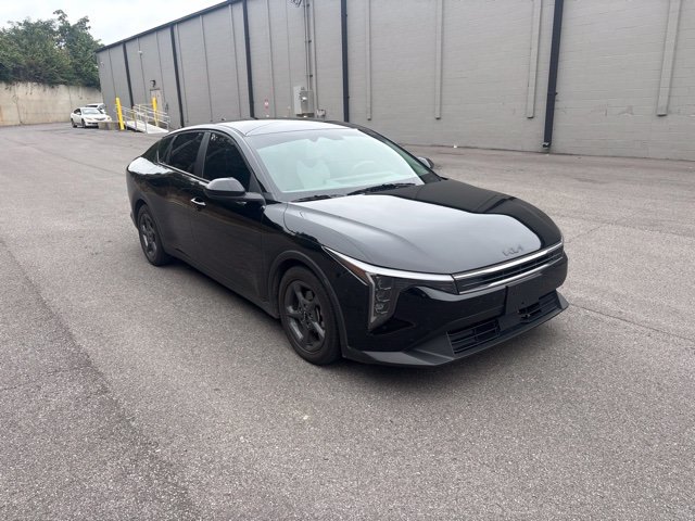 Used 2025 Kia K4 FWD image 1
