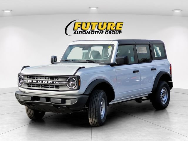 New 2025 Ford Bronco 4-Door image 2