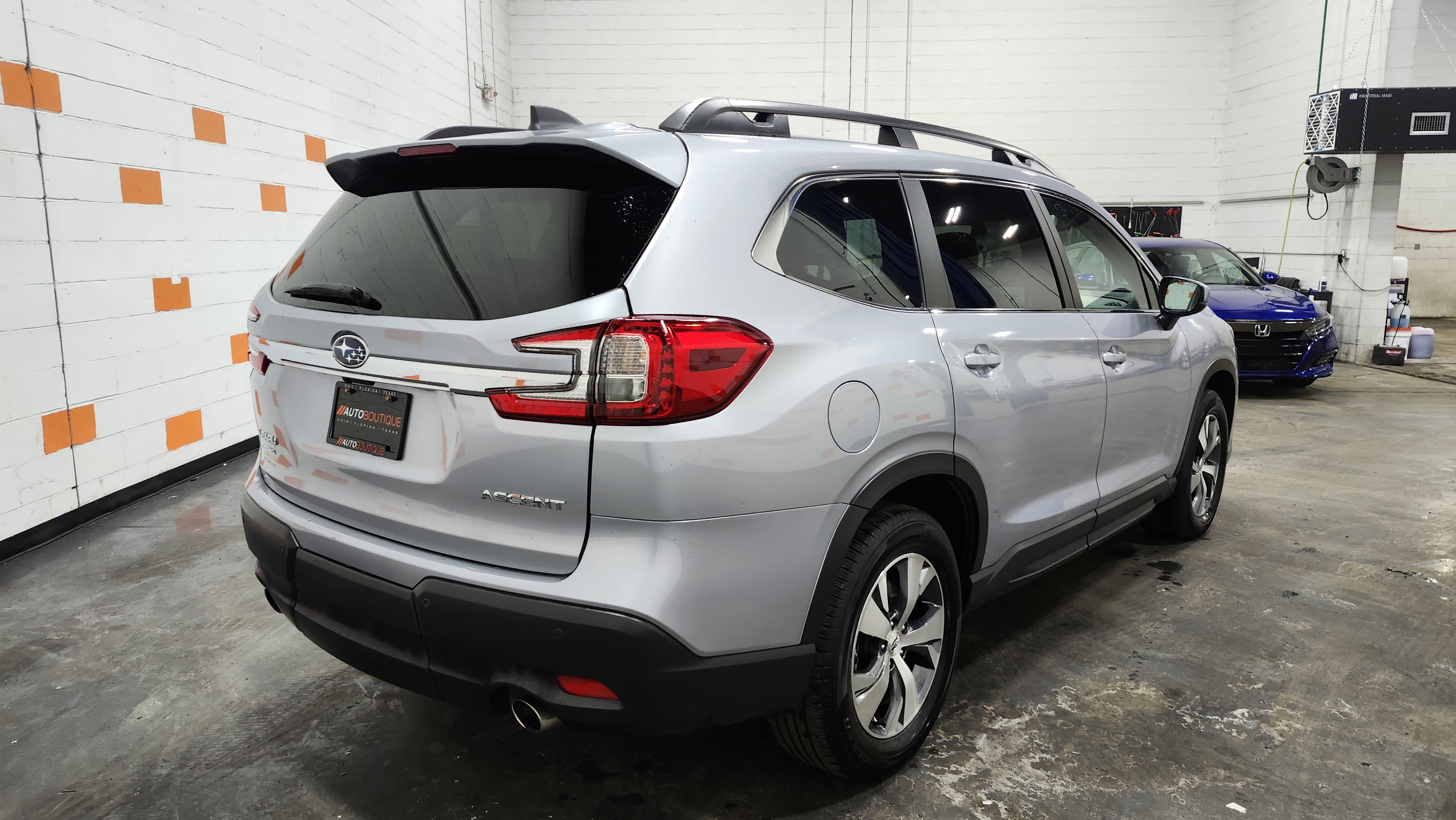 Used 2025 Subaru Ascent Premium image 15