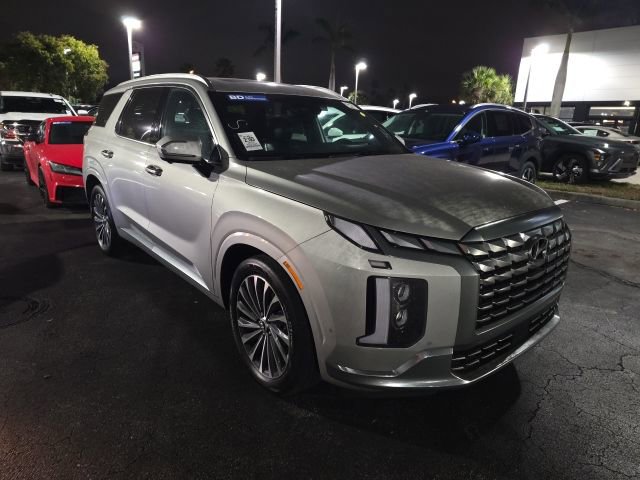 Used 2025 Hyundai Palisade Calligraphy image 1
