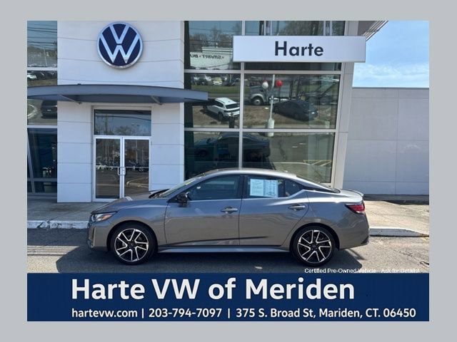 Used 2025 Nissan Sentra SR w/ SR Premium Package image 1