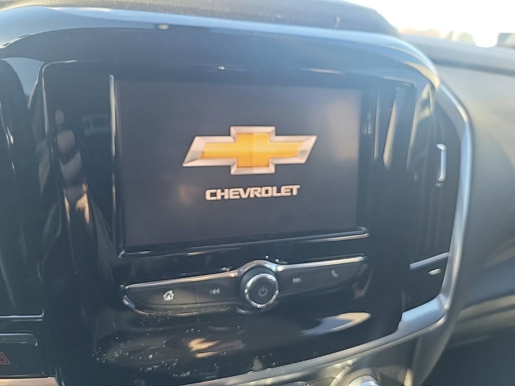 Used 2021 Chevrolet Traverse LS image 23