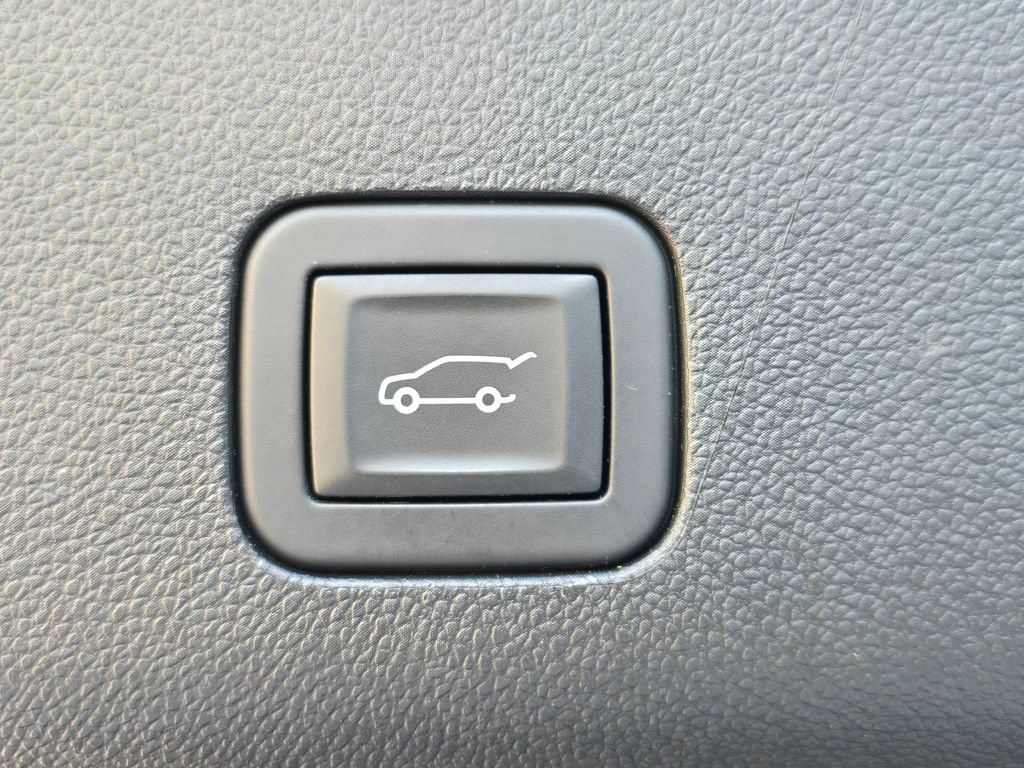 Used 2025 Cadillac Escalade V w/ LPO, Floor Liner Package AWD/4WD image 46