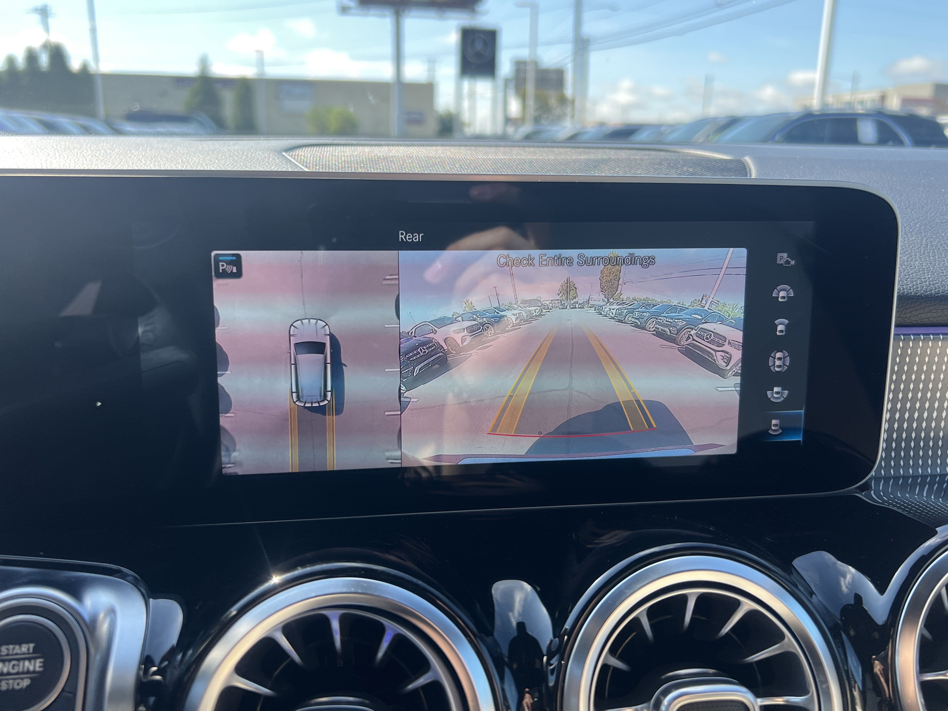 Used 2020 Mercedes-Benz GLB 250 4MATIC image 25