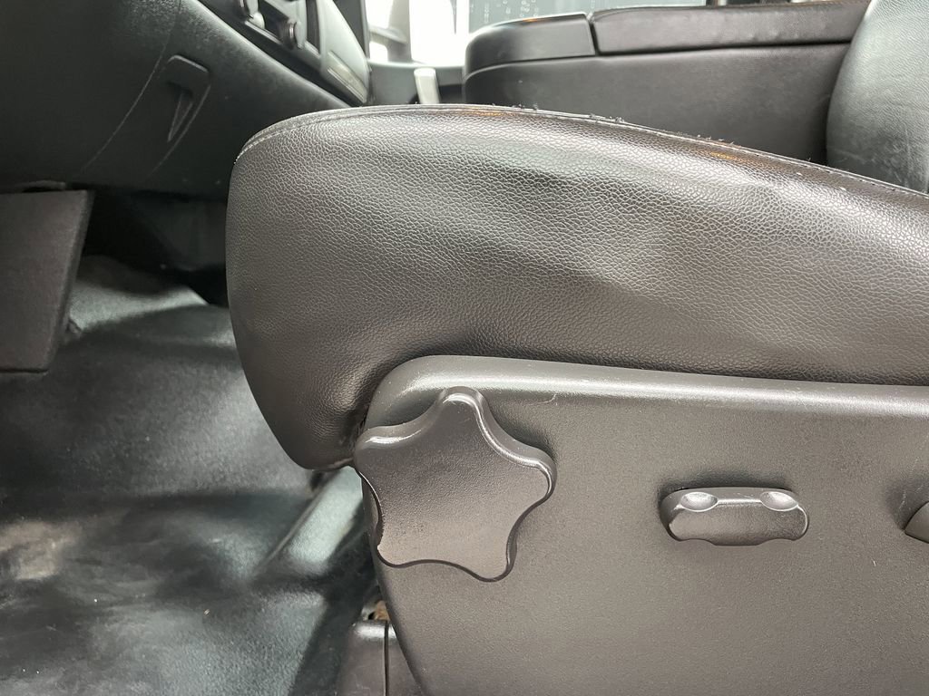 Used 2011 Chevrolet Silverado 3500 LT image 19