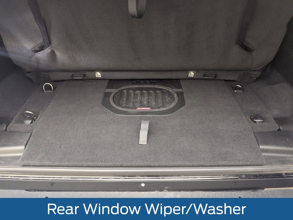 Used 2022 Jeep Wrangler Rubicon AWD/4WD image 31