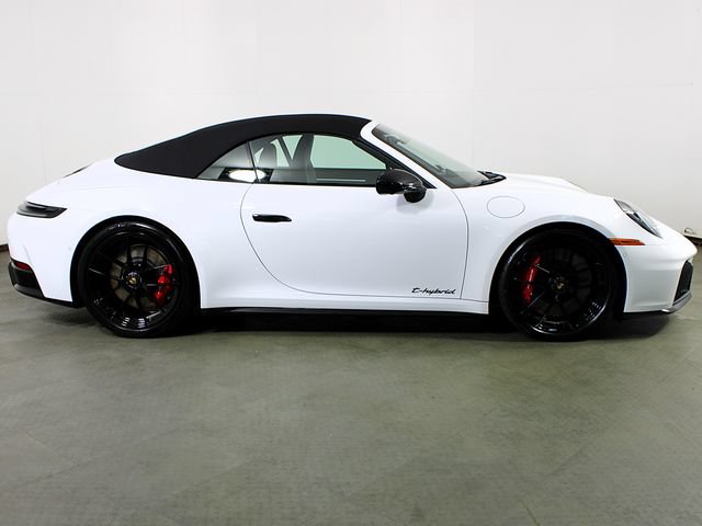 Certified 2026 Porsche 911 Carrera 4 GTS AWD/4WD image 8