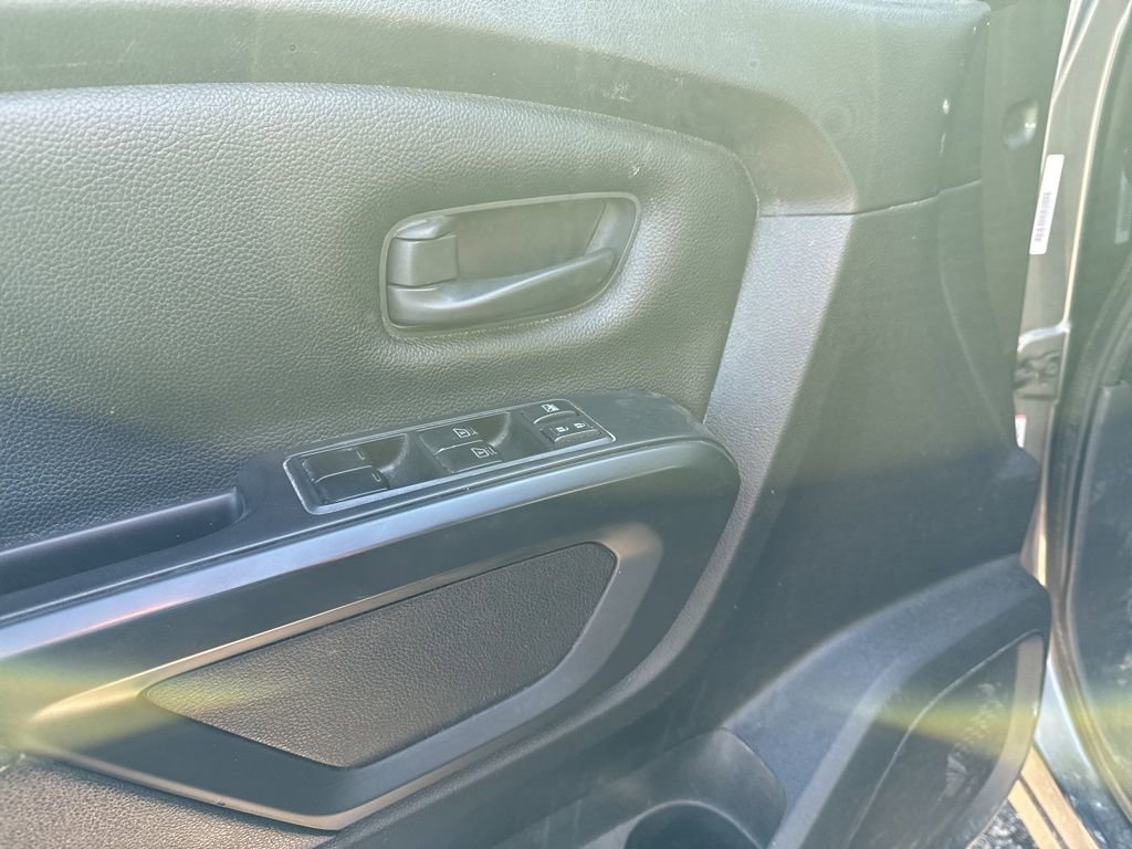 Used 2021 Nissan Titan S w/ S Utility Package image 12