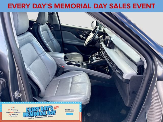 Used 2022 Lincoln Corsair AWD w/ Premium Package image 30
