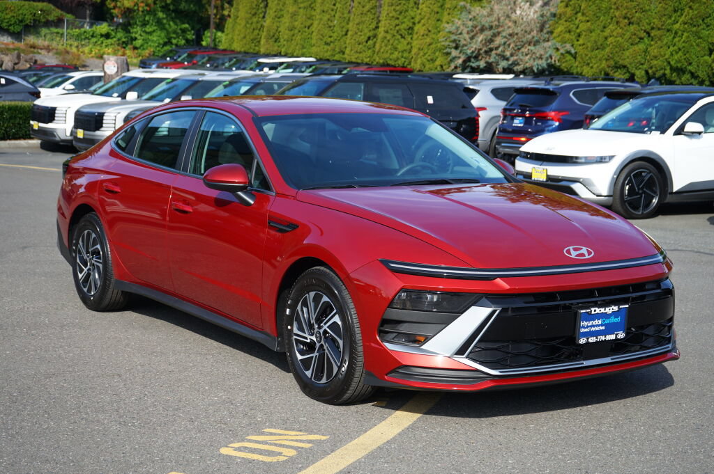 Certified 2026 Hyundai Sonata Blue FWD image 3