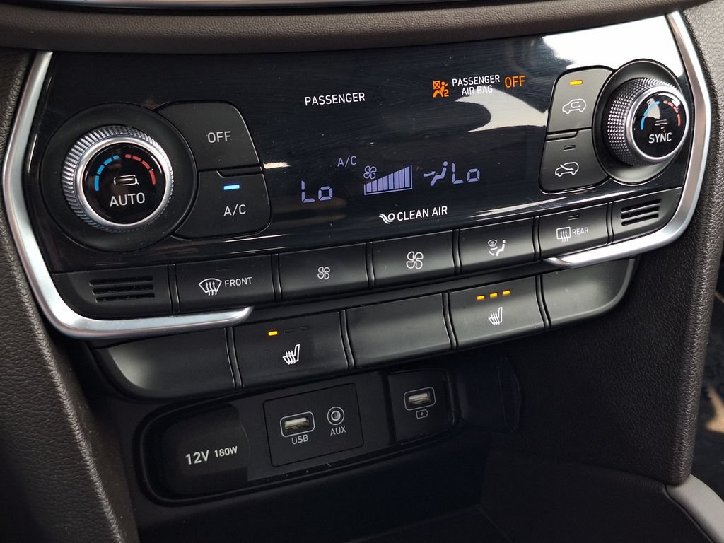 Used 2019 Hyundai Santa Fe Limited AWD/4WD image 22