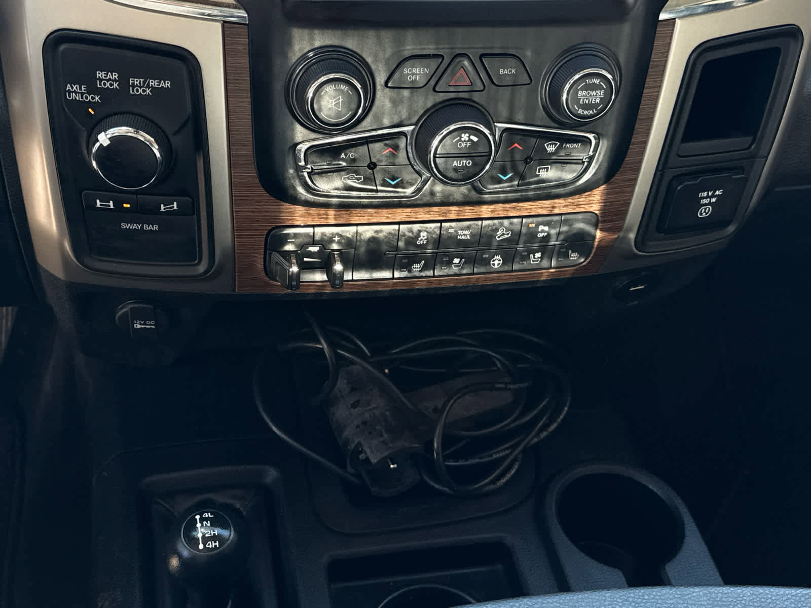 Used 2015 RAM 2500 Power Wagon Laramie image 18