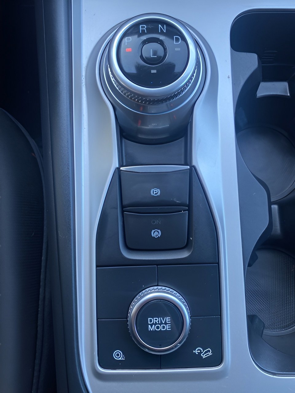 Used 2022 Ford Explorer XLT image 54