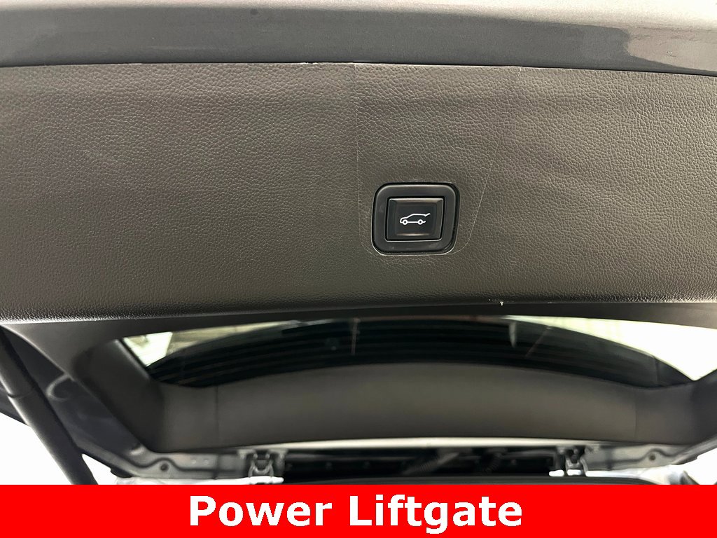 Used 2021 Chevrolet Traverse LT image 42