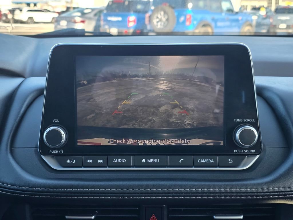 Used 2023 Nissan Rogue SV image 49
