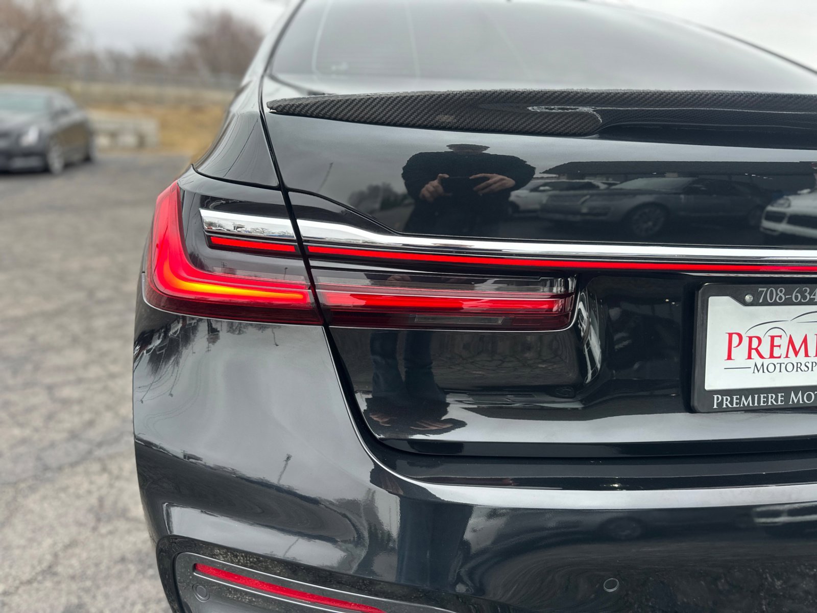 Used 2020 BMW 740i w/ M Sport Package image 11