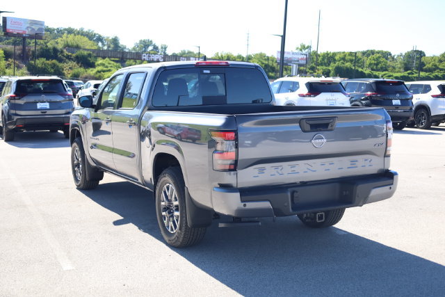 New 2027 Nissan Frontier SV w/ Tow Package AWD/4WD image 6