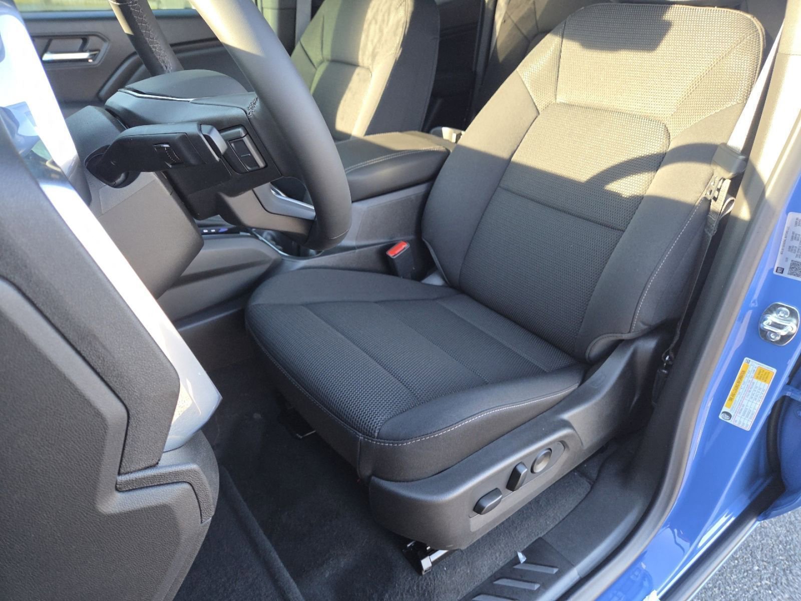 New 2026 GMC Canyon Elevation w/ Convenience Package image 27