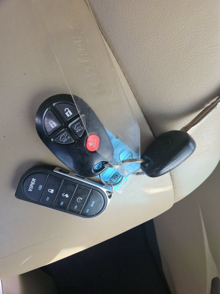 Used 2013 Toyota Highlander SE AWD/4WD image 34
