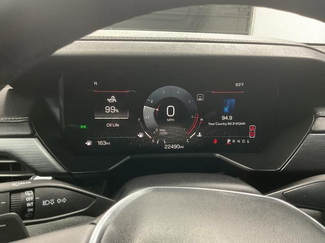 Used 2025 GMC Acadia Elevation image 14