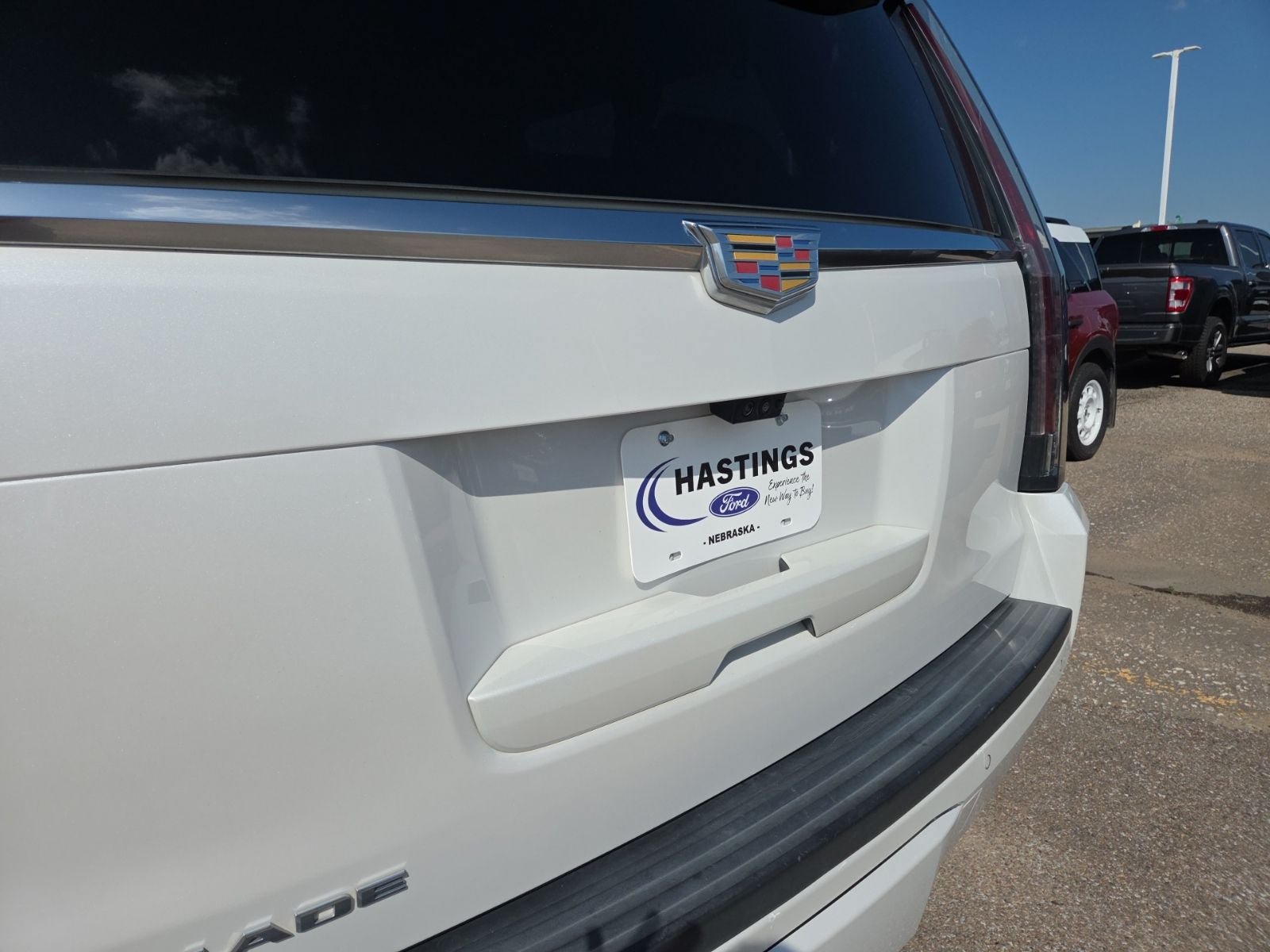 Used 2020 Cadillac Escalade ESV Premium Luxury AWD/4WD image 11