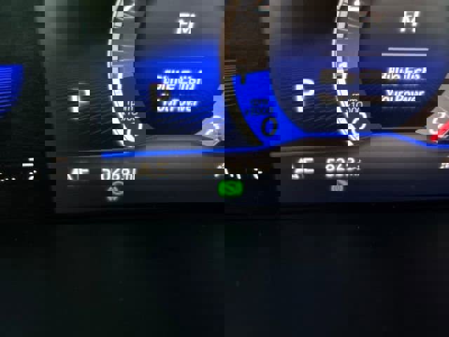 Used 2022 Volkswagen Taos SE image 16