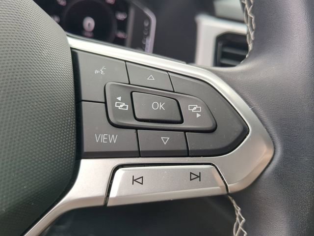 Certified 2022 Volkswagen Atlas Cross Sport SE image 29