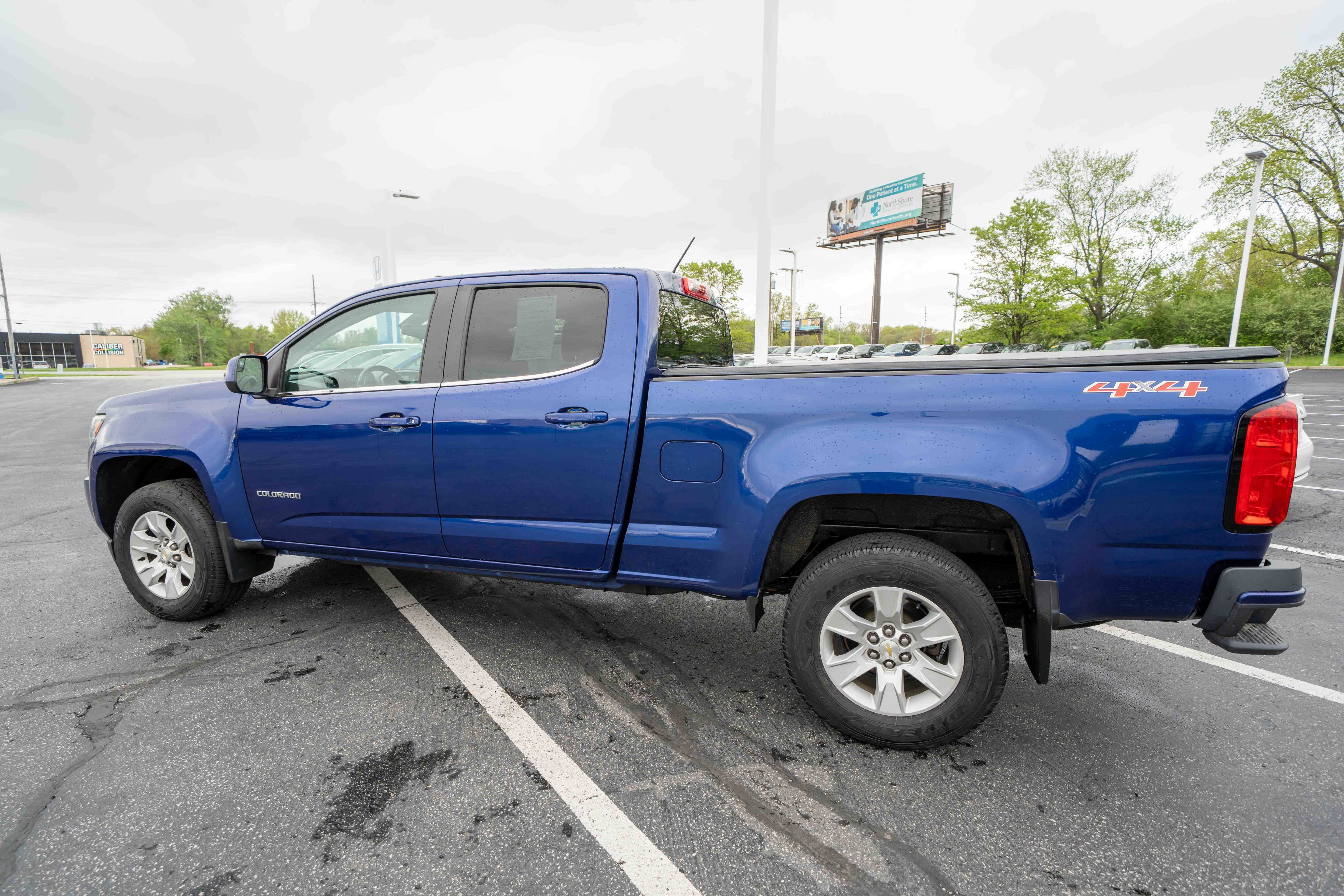 Used 2015 Chevrolet Colorado LT w/ LT Convenience Package AWD/4WD image 4