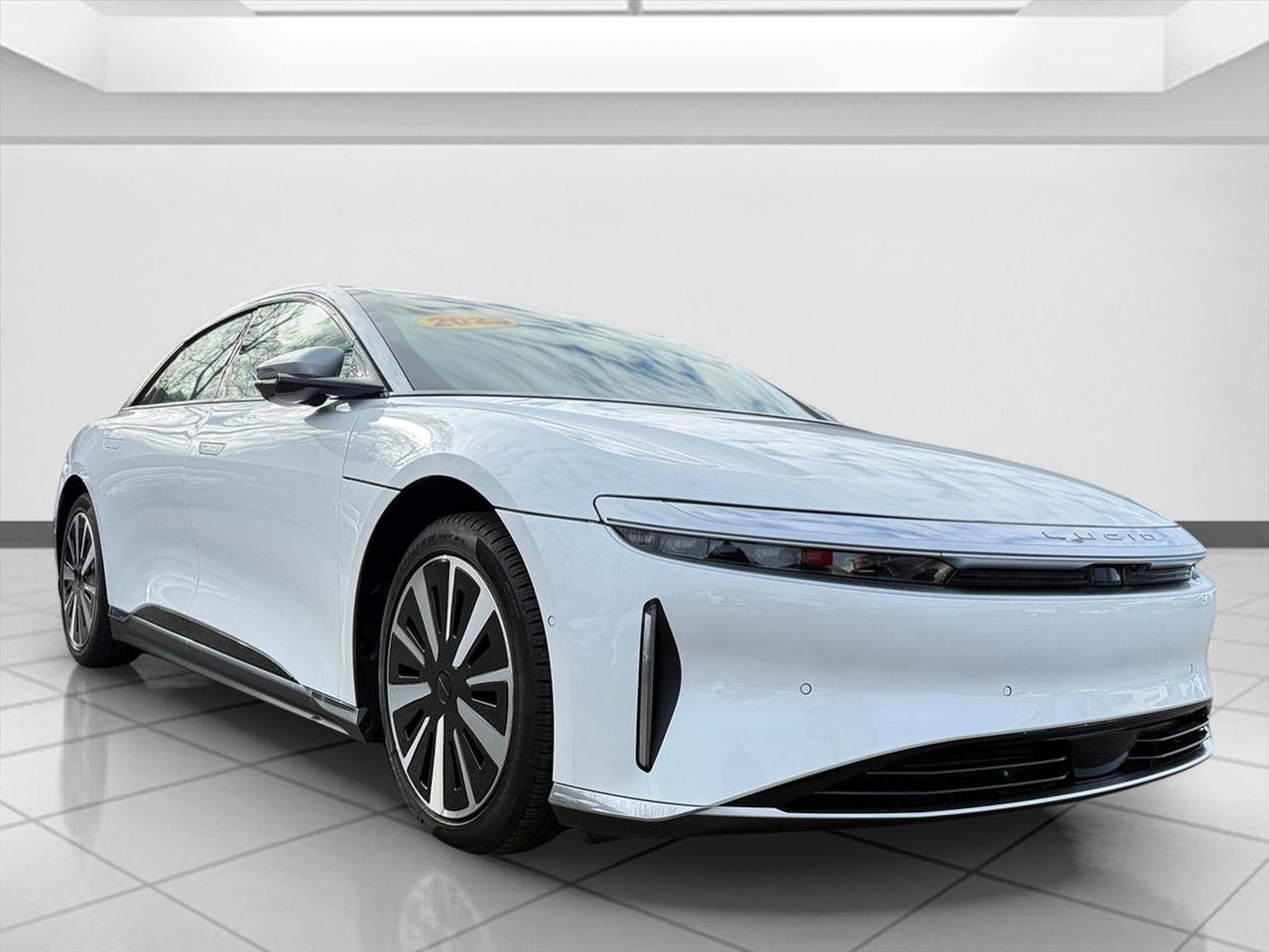 Used 2023 Lucid Air Grand Touring image 8