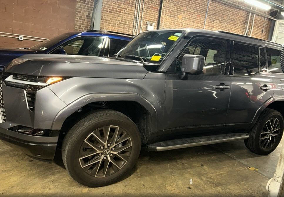 Used 2024 Lexus GX 550