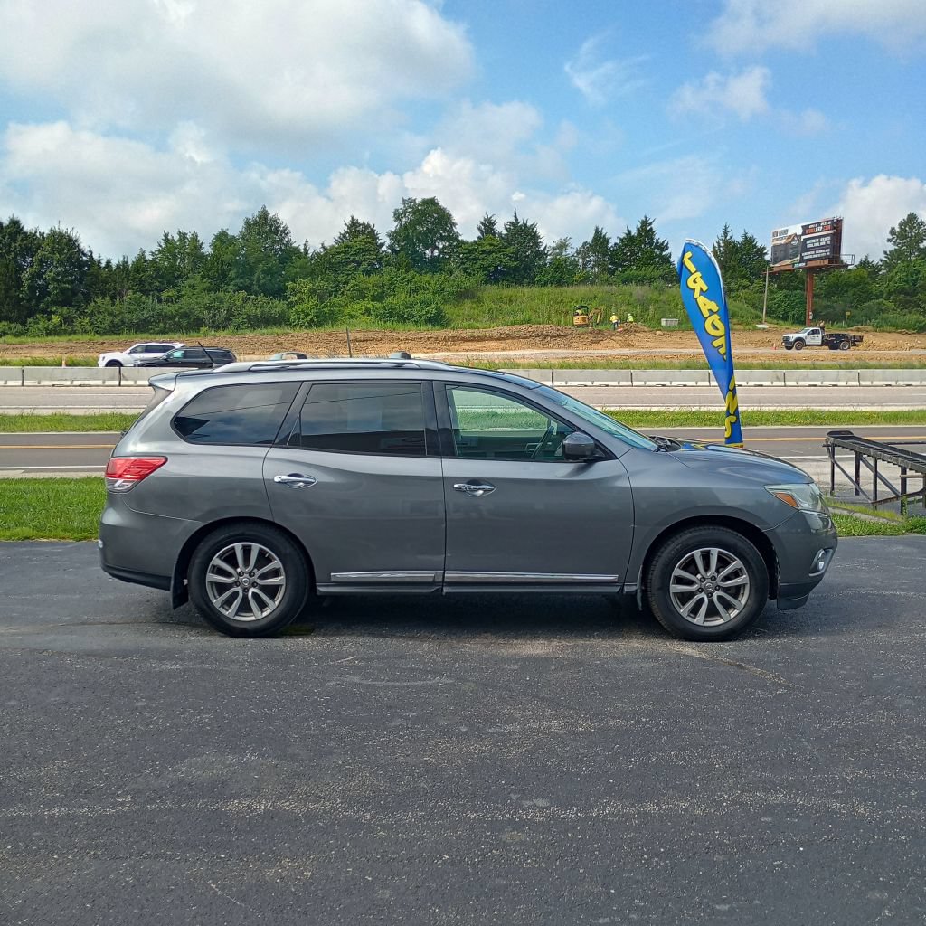 Used 2015 Nissan Pathfinder SL w/ SL Premium Package AWD/4WD image 6